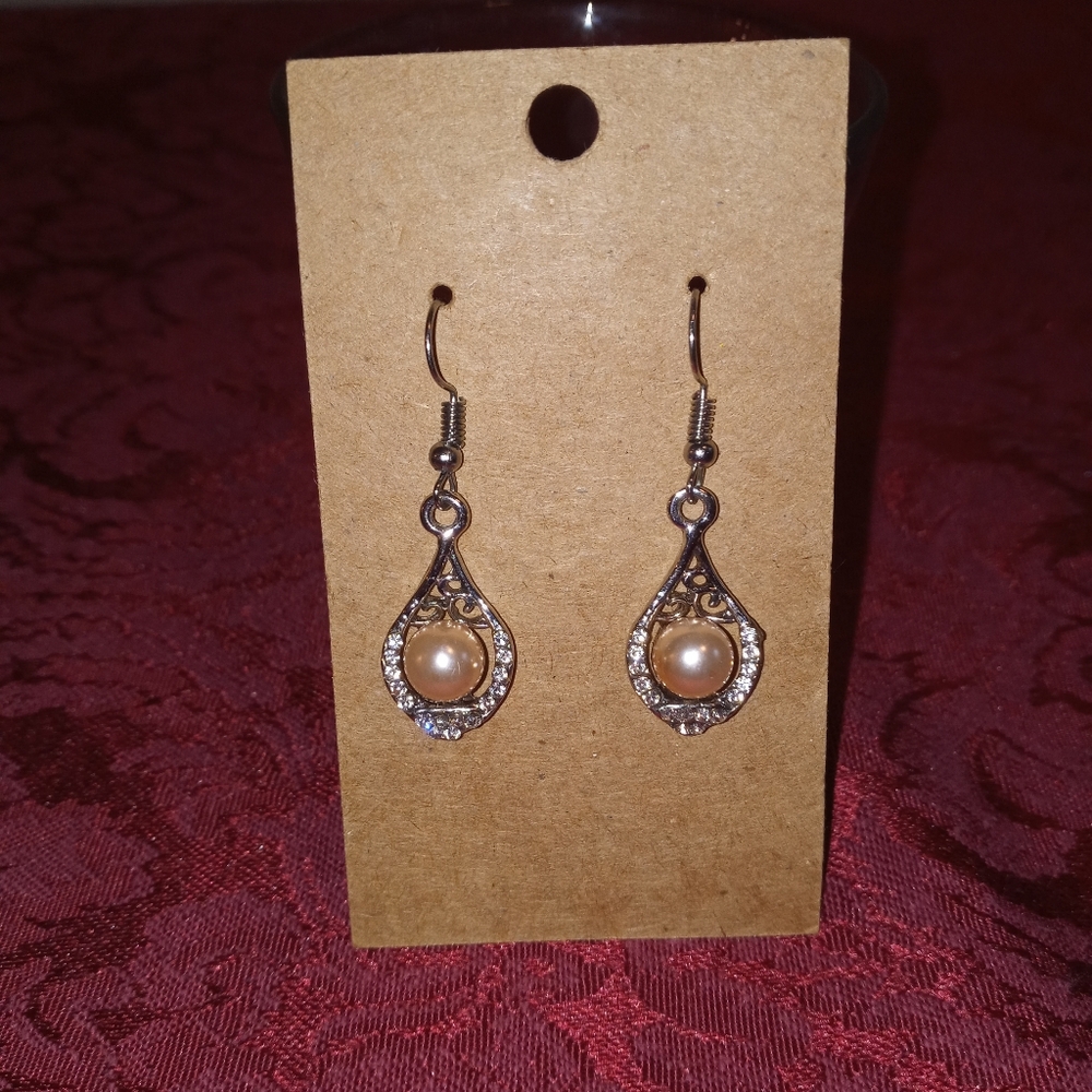 Elegant Silver and Rose Pearl Drop Earrings
